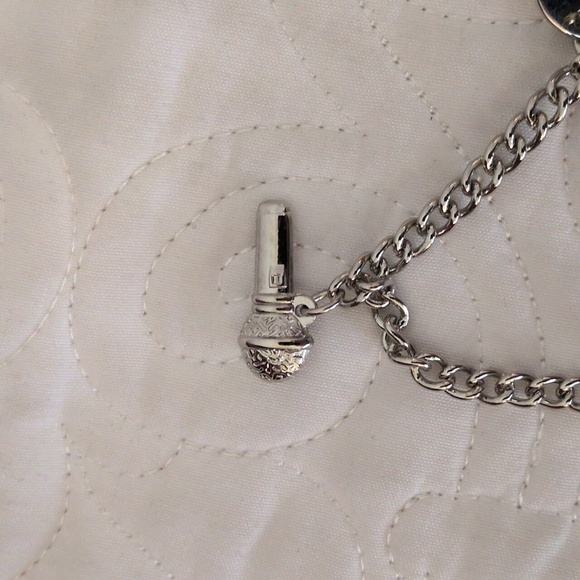 Justin Bieber Charm Bracelet - Picture 6 of 7